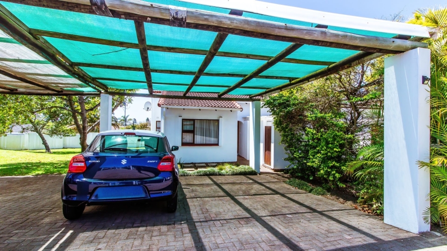 3 Bedroom Property for Sale in Beacon Bay Eastern Cape